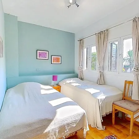 Spacious Townhouse Calas Blancas Beachside * Torrevieja