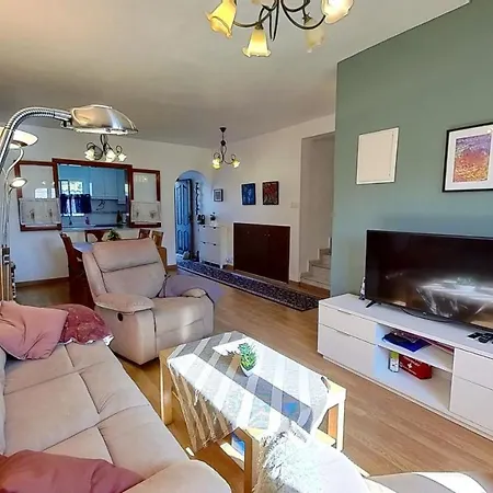Spacious Townhouse Calas Blancas Beachside Сasa de vacaciones Torrevieja