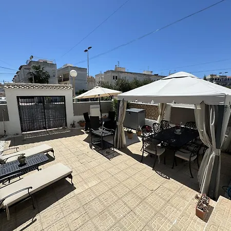 Сasa de vacaciones Spacious Townhouse Calas Blancas Beachside Torrevieja