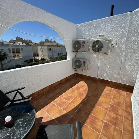 Сasa de vacaciones Spacious Townhouse Calas Blancas Beachside