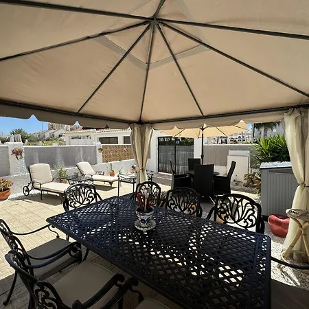 Сasa de vacaciones Spacious Townhouse Calas Blancas Beachside